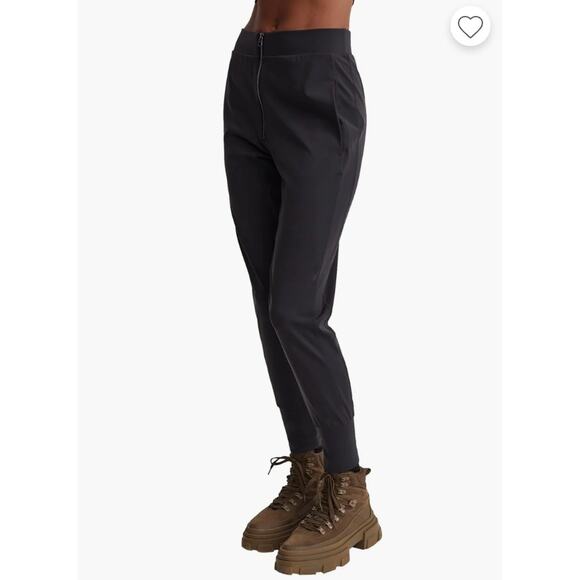 Varley Duxford Pant in Black - Picture 3 of 8